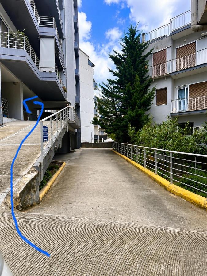 City Spot-free parking - Chambres d'hôtes Ioannina