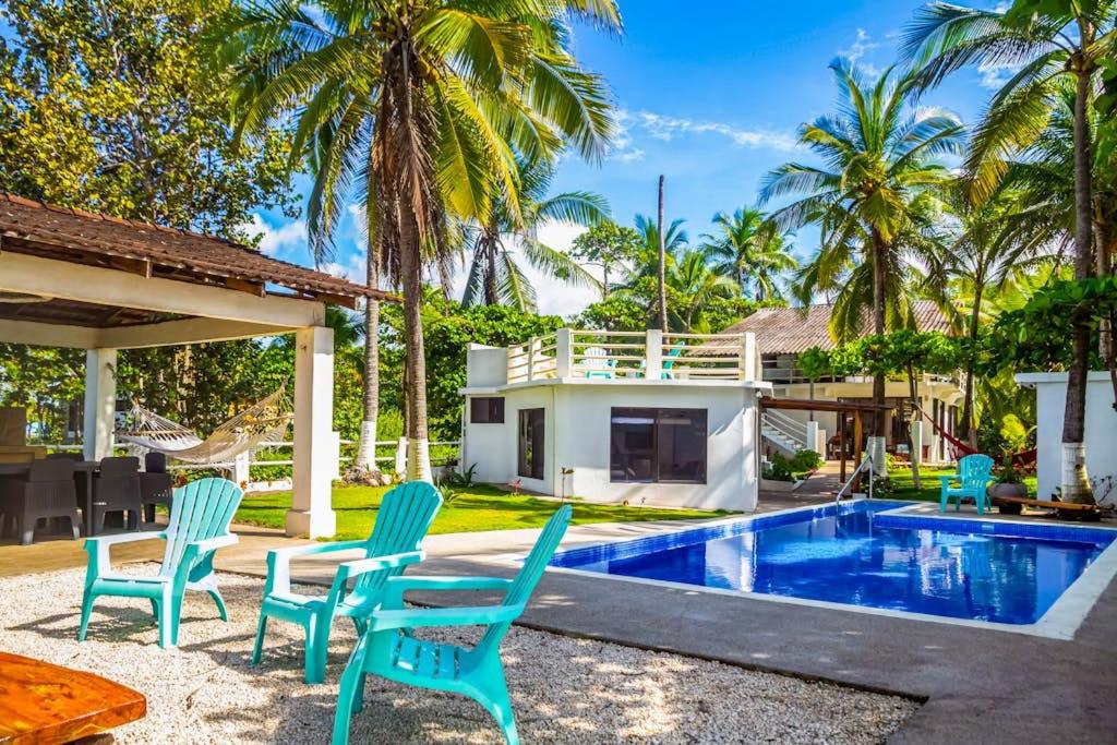 Villa Mer - Bed and Breakfast Tivives