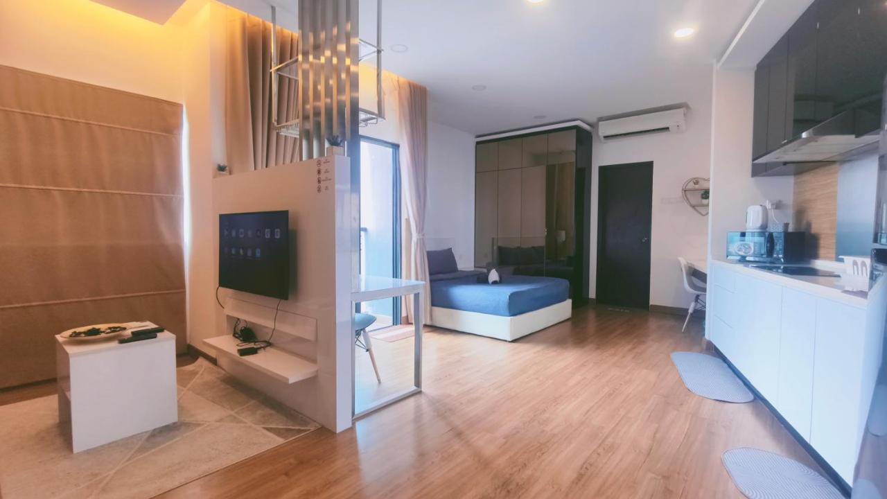Studio with Spa Bath