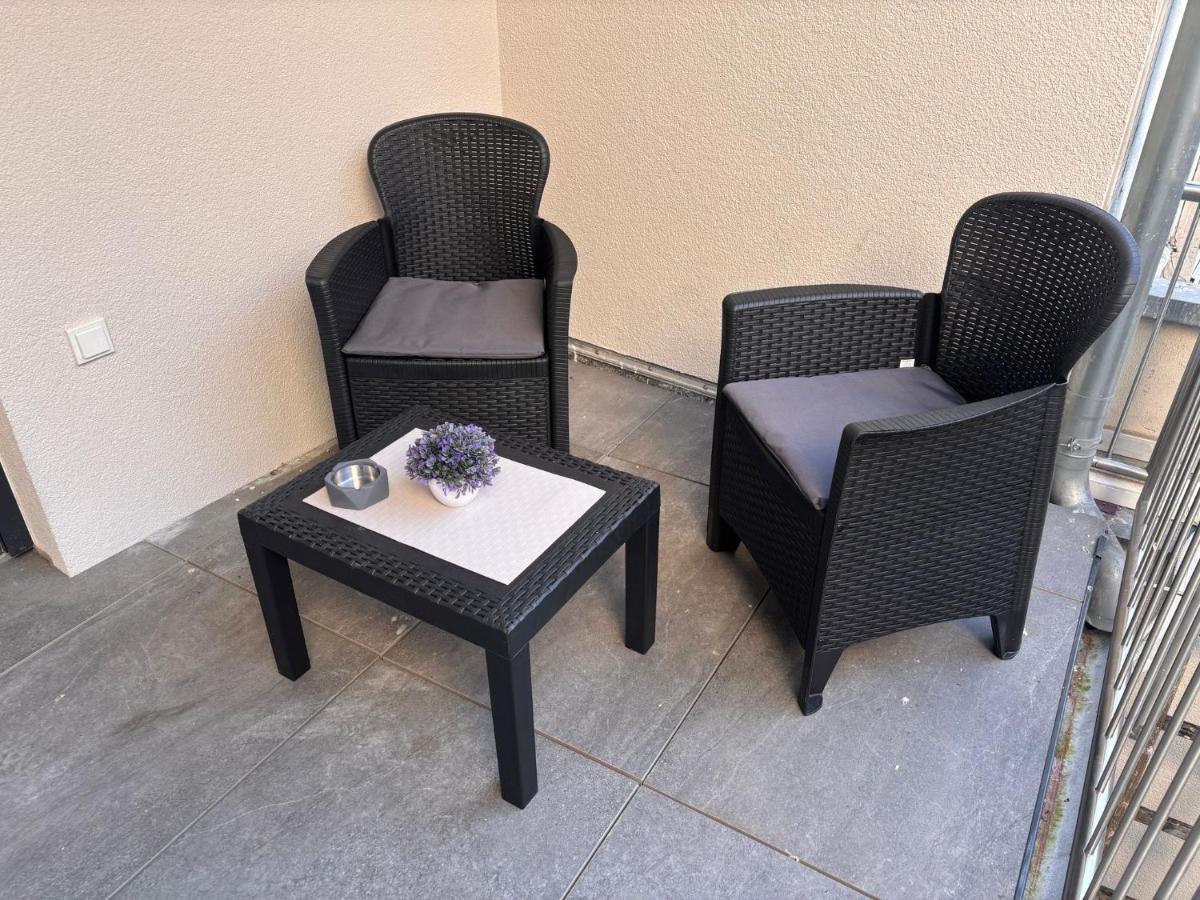 Studio-Apartment mit Balkon