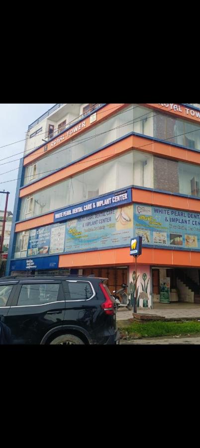 Royal in Guest house - B&B Dehradun