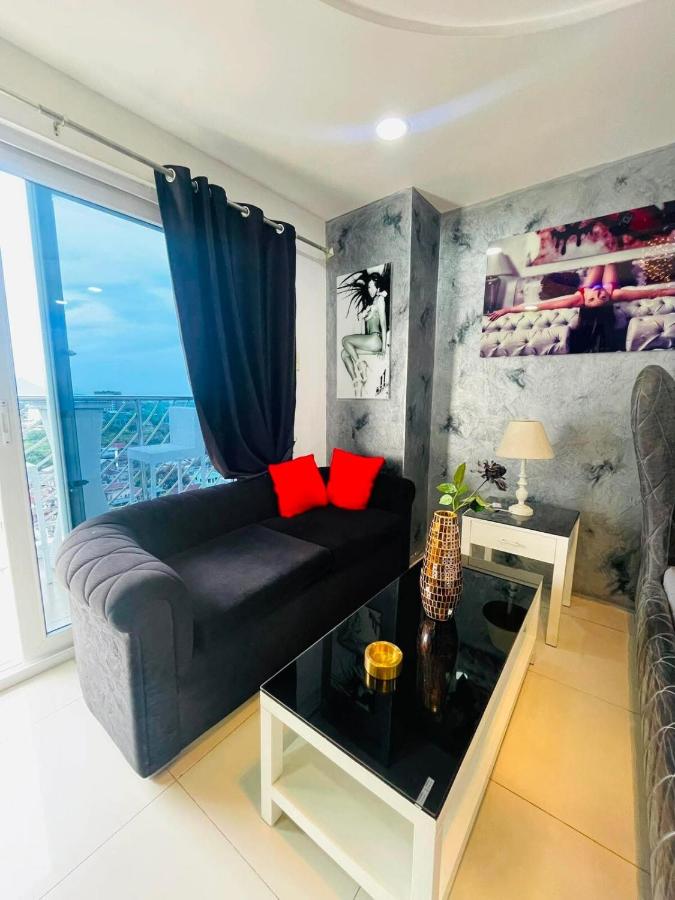 Sheryll Escapes - Kandi Tower 3 luxury studio 9 floor Housekeeping - Chambres d'hôtes Angeles City