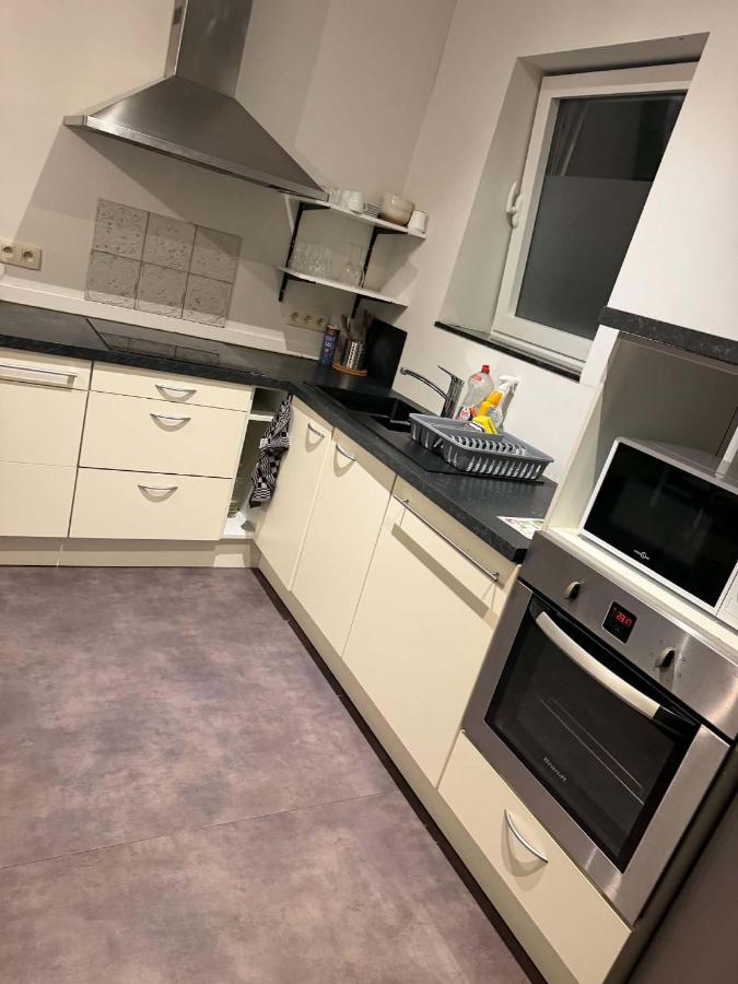 Appartement place Deflinnes - Ferienwohnung Péruwelz