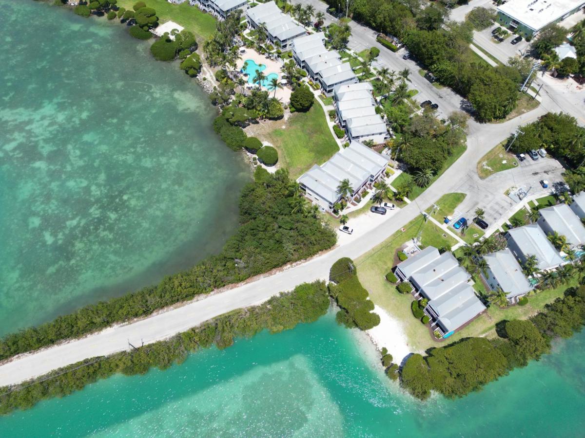 Beach House Getaway - Waterfront Villa in Duck Key - B&B Duck Key