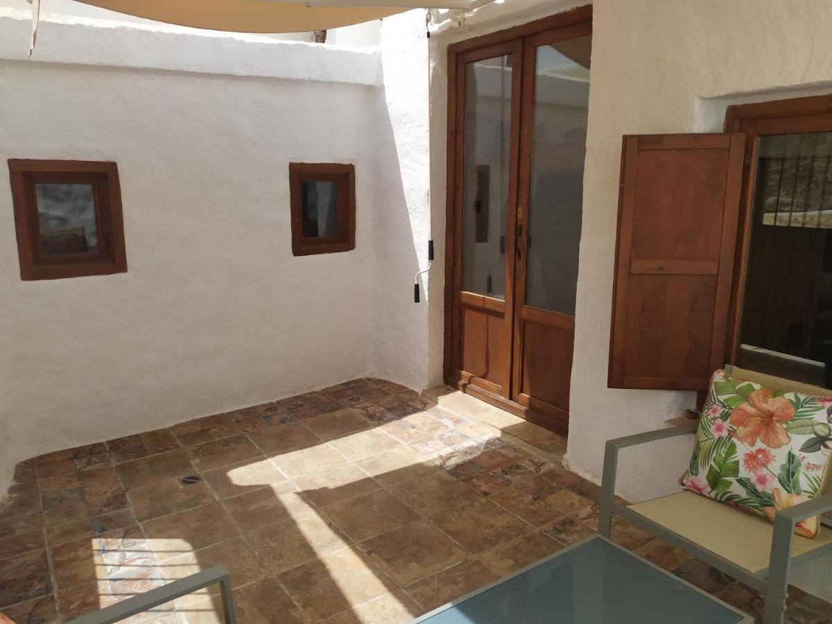 Cueva Sulaima Studio calle Santa Cara 23 Alcalá del Jucar - B&B Las Eras