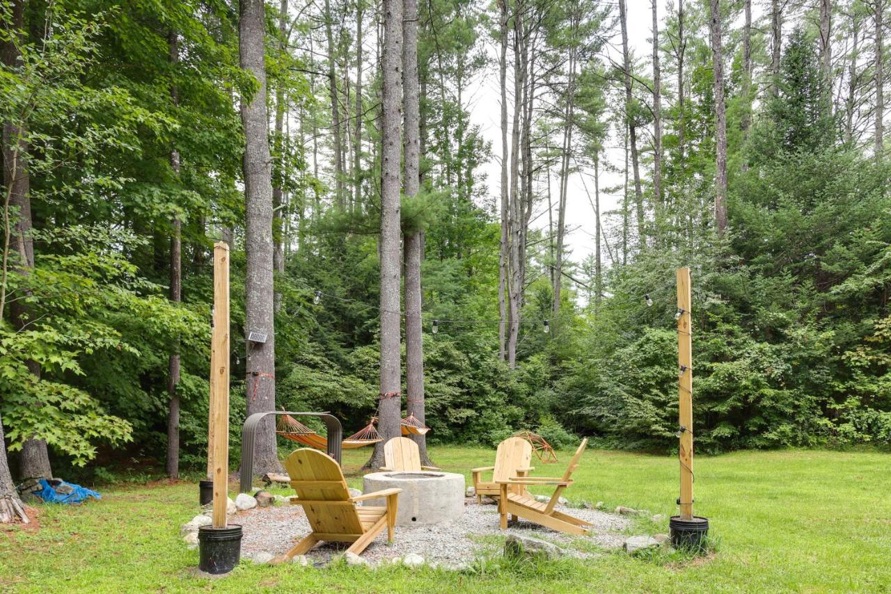 Schroon Forested Retreat with Sauna & Hot tub - Ferienwohnung Schroon Lake