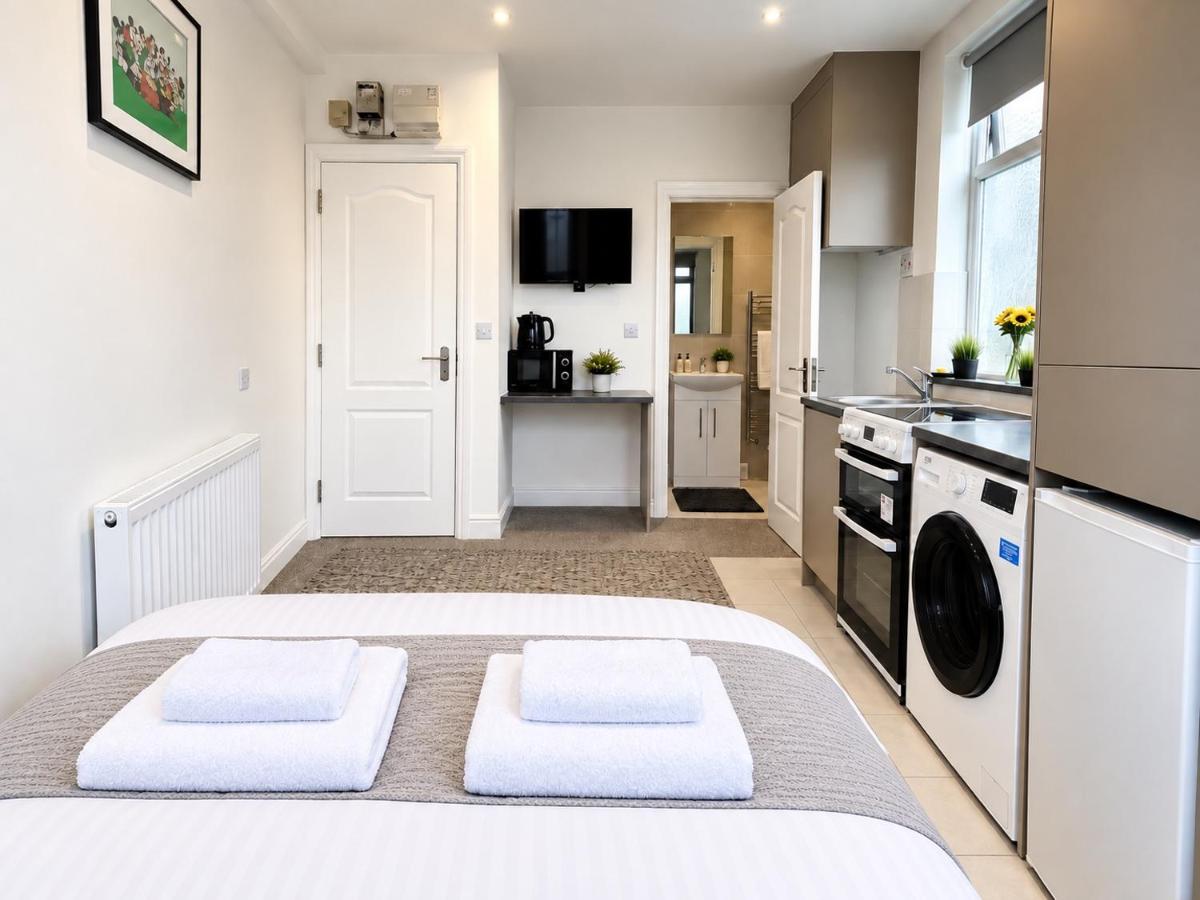 Unique Modern, Private Apartment,15 Mins To Central London - B&B Hendon