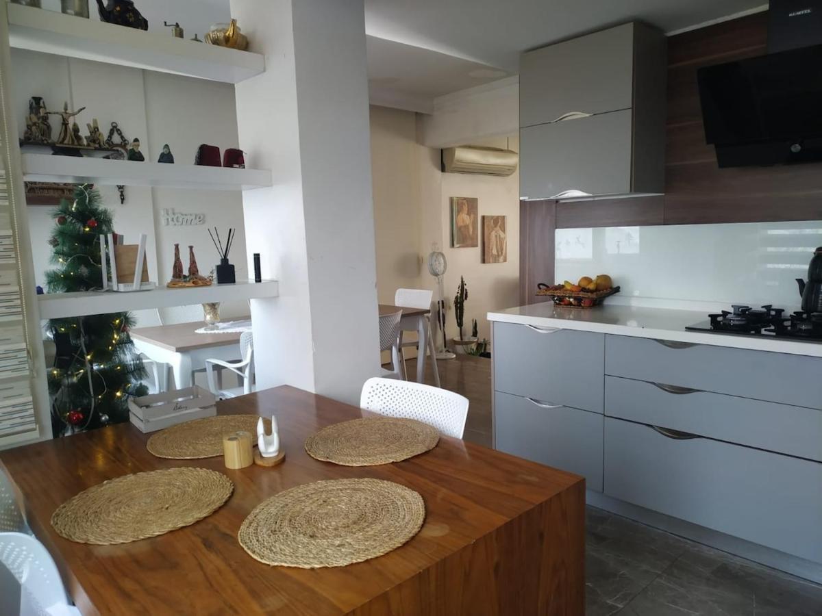Havalimanına 9km mesafede ferah villa - B&B Antalya