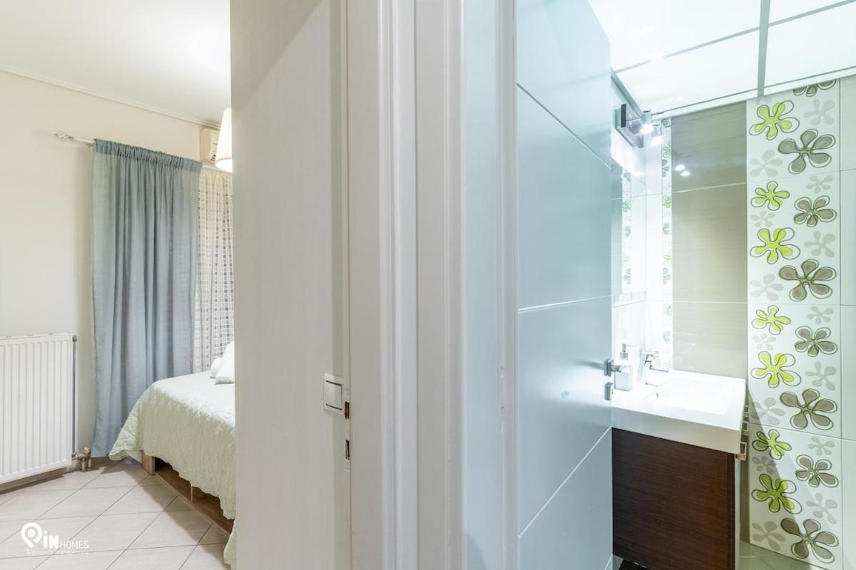 The Spot Modern House with City View - Ferienwohnung Athen
