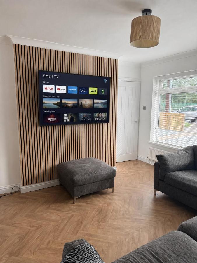 Hull Contractor House 4 Bedrooms Sleeps 7 - B&B Hull