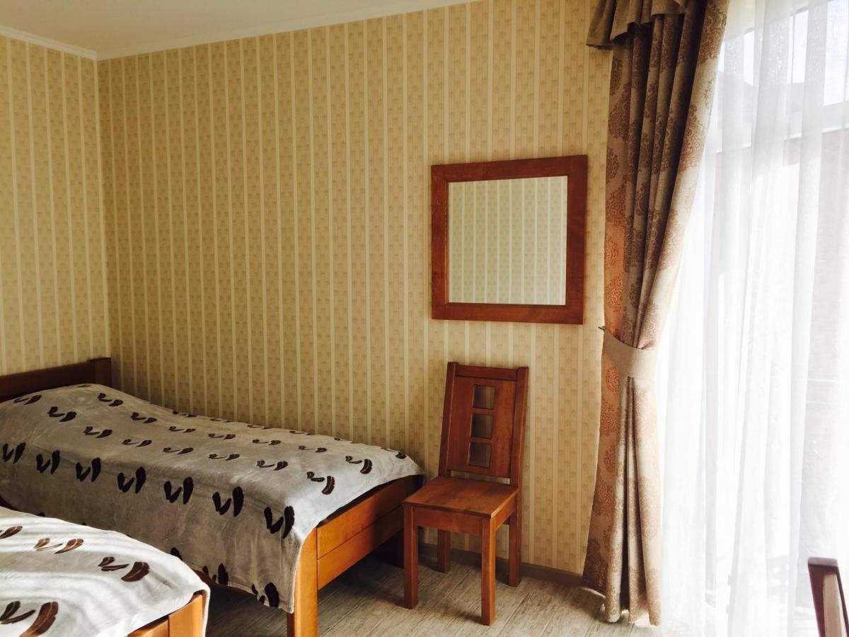 Twin Room with Mountain View