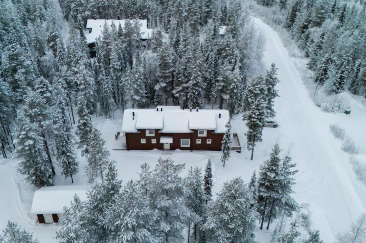 New Traditional Lapland Cottage Levi - Sauna&Skibus - B&B Levi