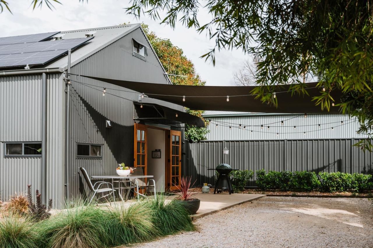 Luxe Loft - Contemporary Comfort by Mudgee's CBD - B&B Mudgee