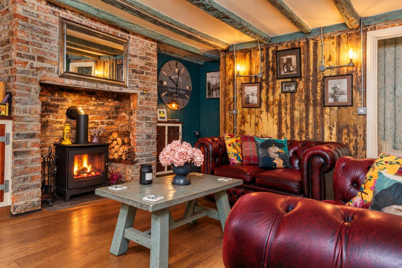 Boutique Fisherman's Cottage in Old Town - B&B Scarborough