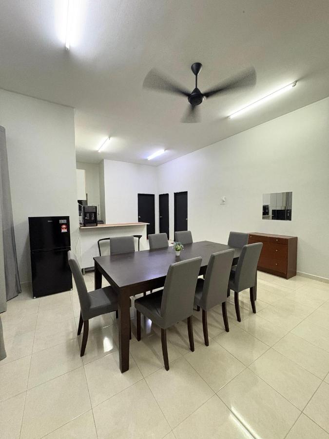 Seri Rendang Prima Homestay - B&B Pekan