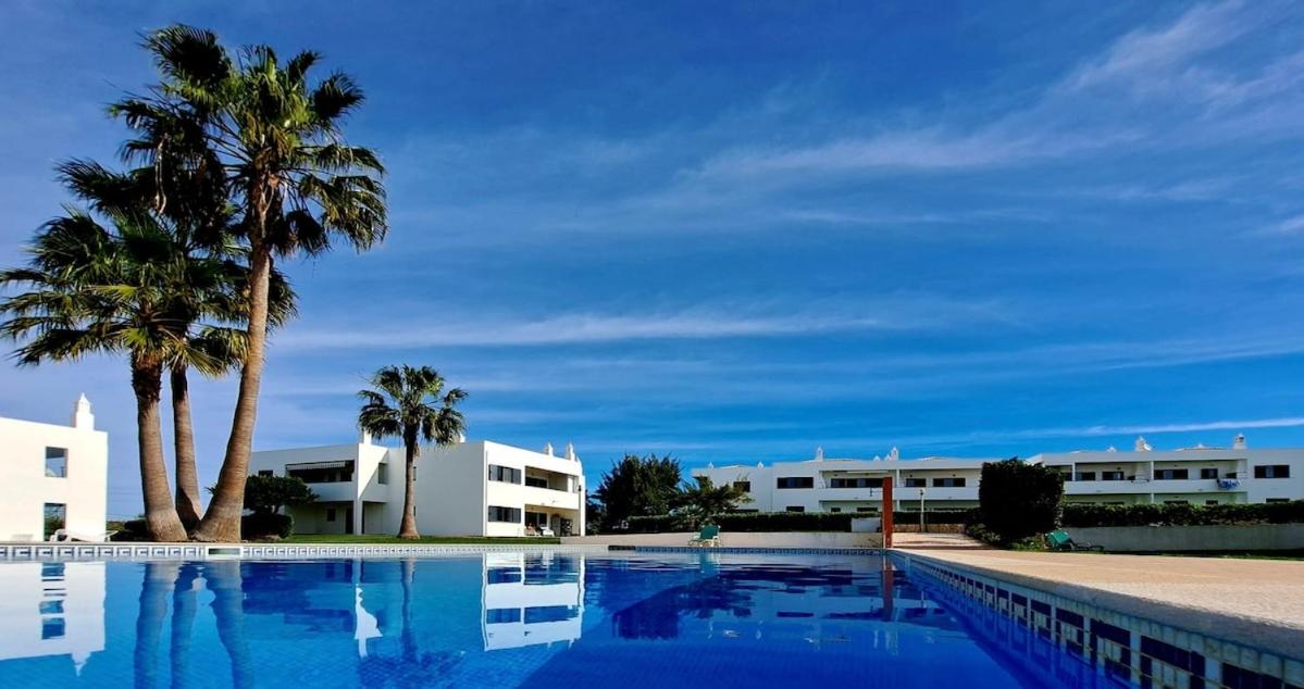 Perfect Family Beach Escape - Bed and Breakfast Pêra