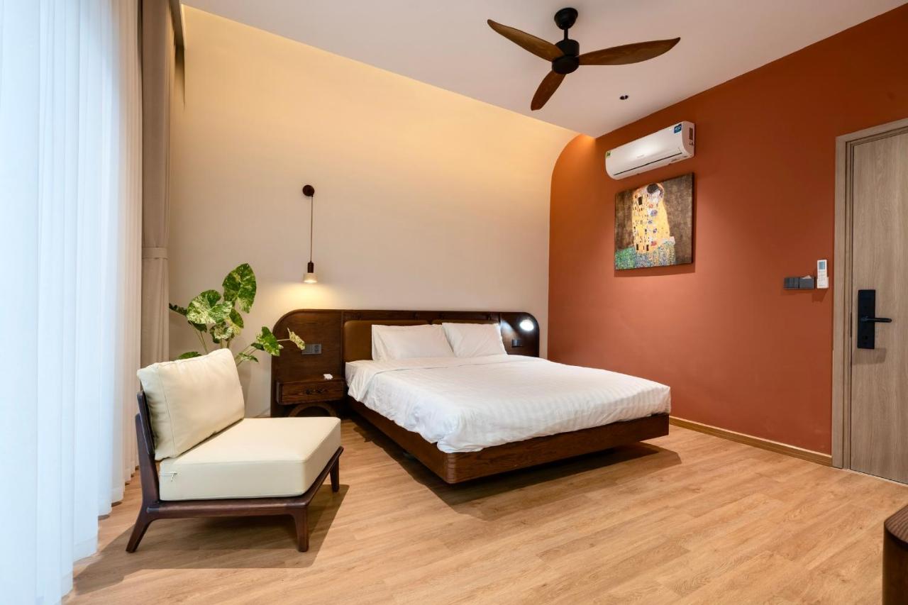 Studio with Balcony