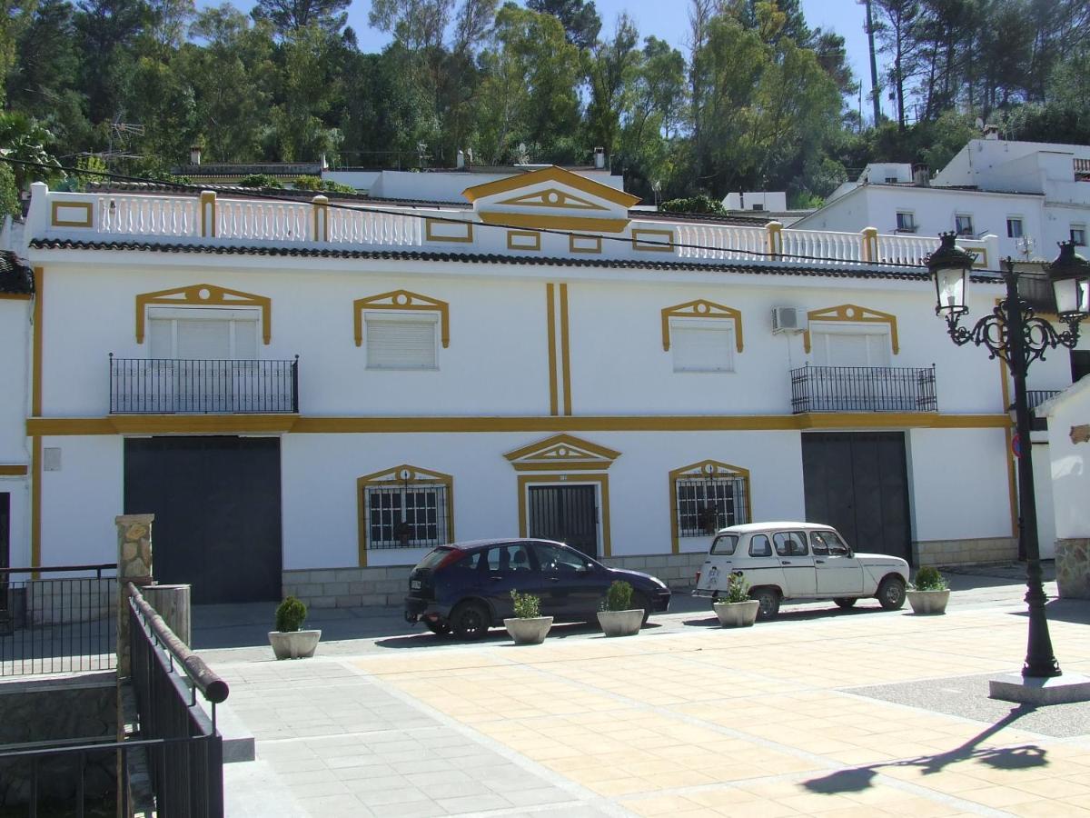 Apartamentos Los Arcos - B&B