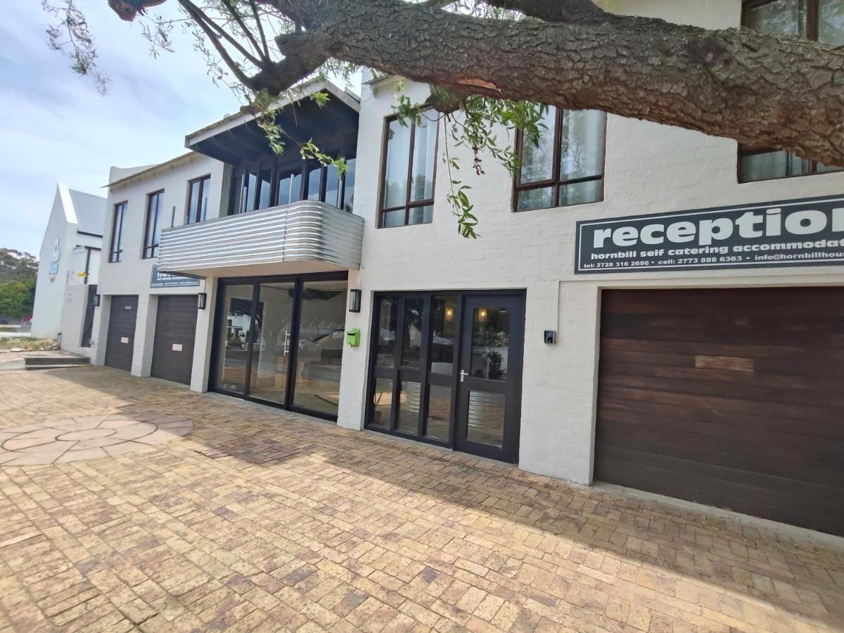 Hornbill House Self Catering Accommodation - Bed and Breakfast Hermanus