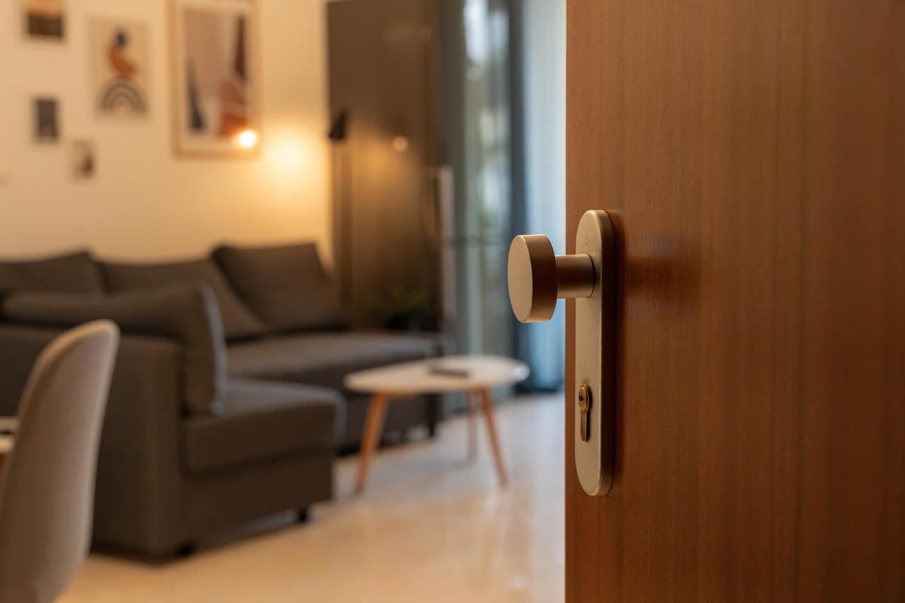 Anastasia's Stylish Apartment 5' from the center! - B&B Tripoli