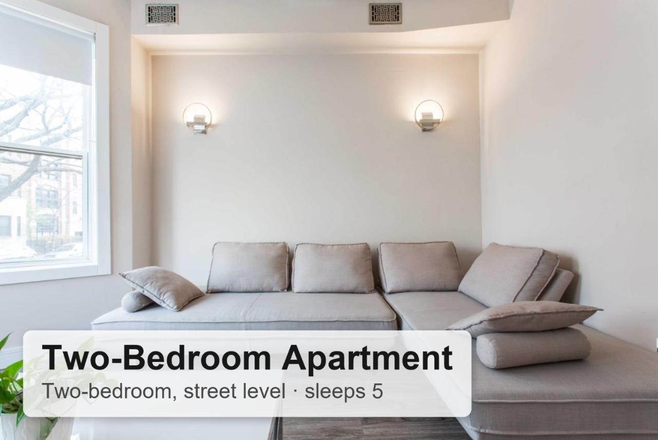 Double Play Wrigley - Prime Location Across from Wrigley Field & Transit - 2BR Apts - Ferienwohnung Chicago