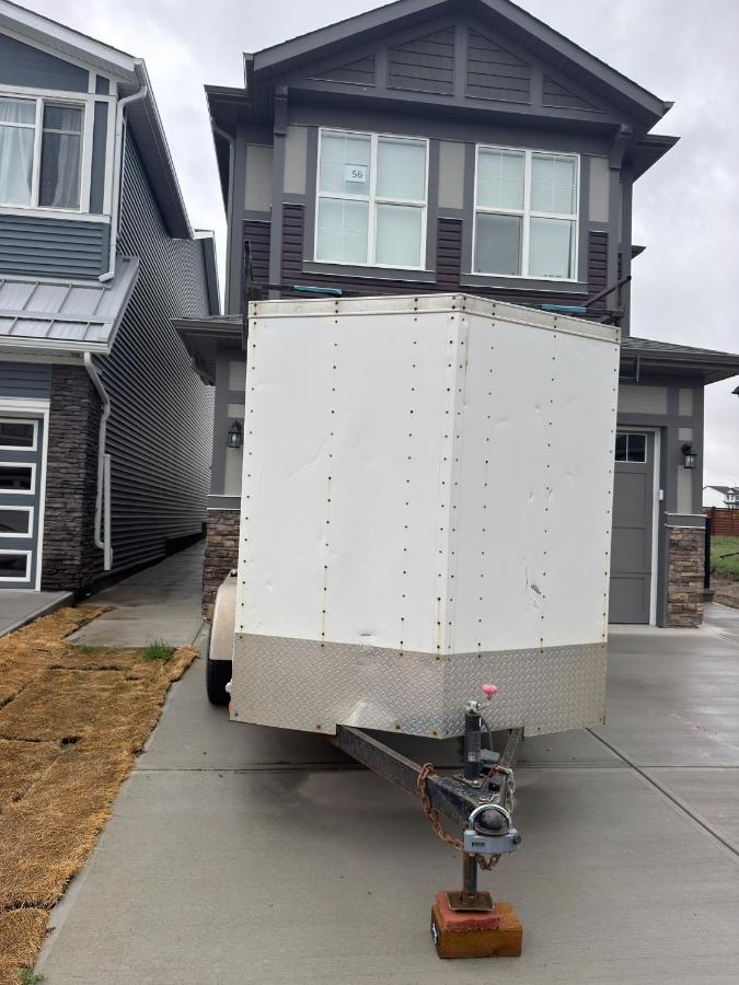 2BR Private Suite, Northwest Calgary - B&B Calgary