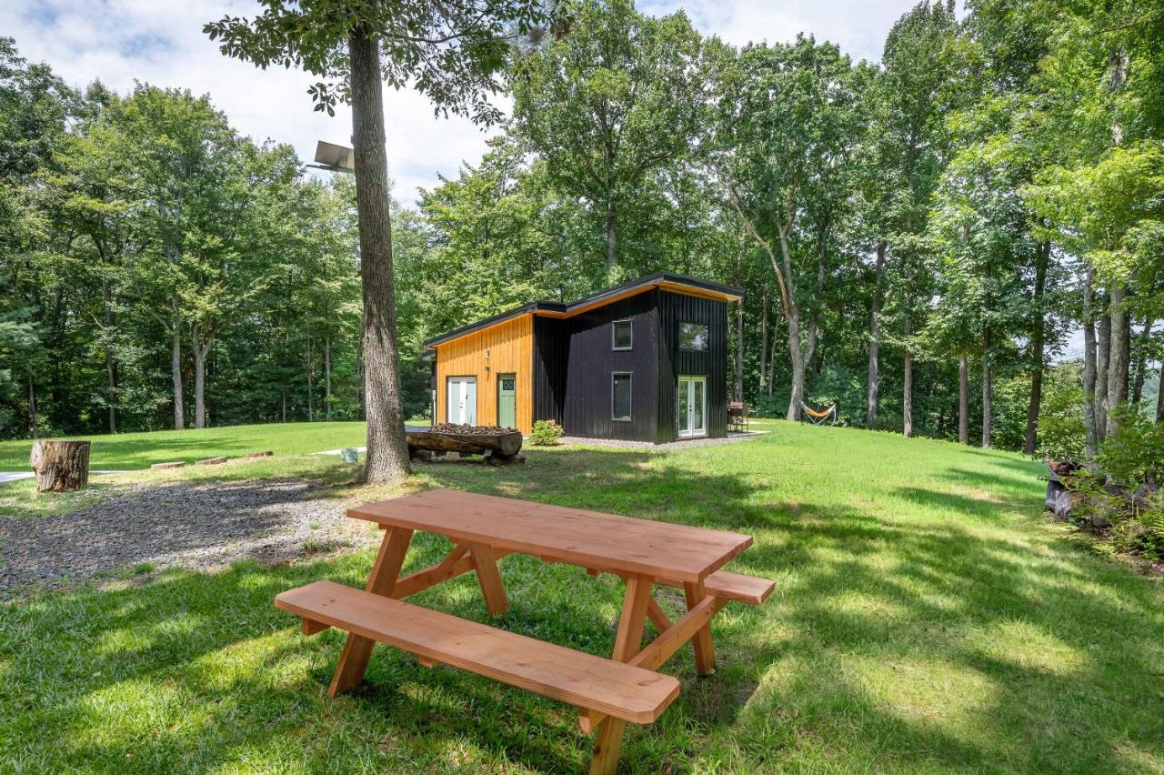 Secluded, Unique, Modern, Mountain Home Near River! - Ferienwohnung Meadows of Dan