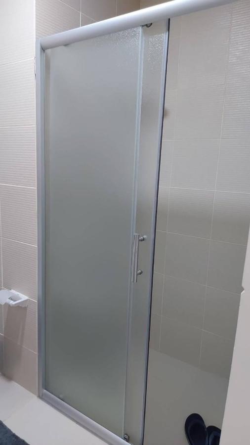 Condo with free swimming pool and court - Chambres d'hôtes Pulong Cacawate