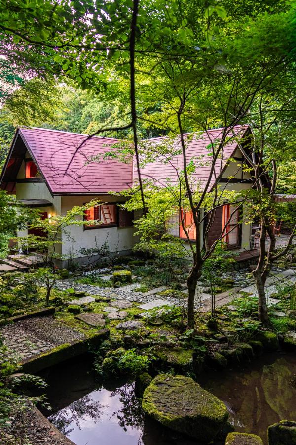 Waterfall House - Japandi Design & Private Sauna - B&B Ōtaki