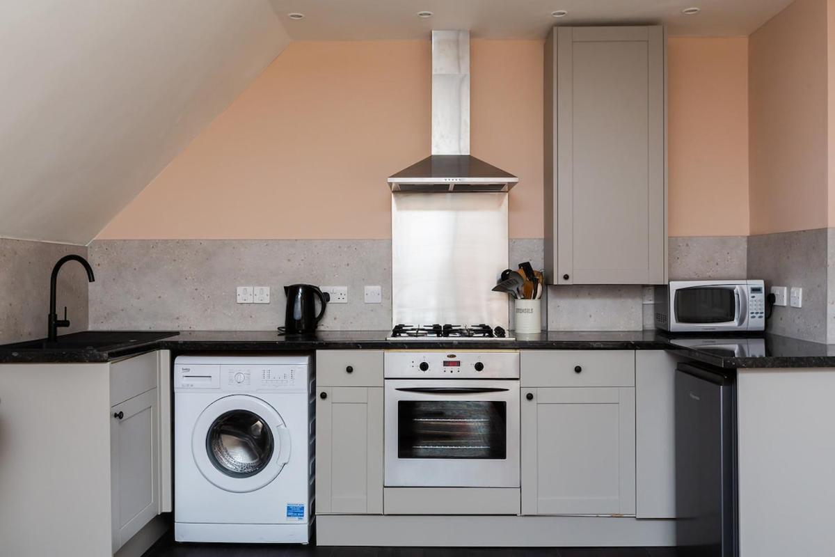 Queenie - Quiet, charming one bedroom with easy street parking - B&B Kent