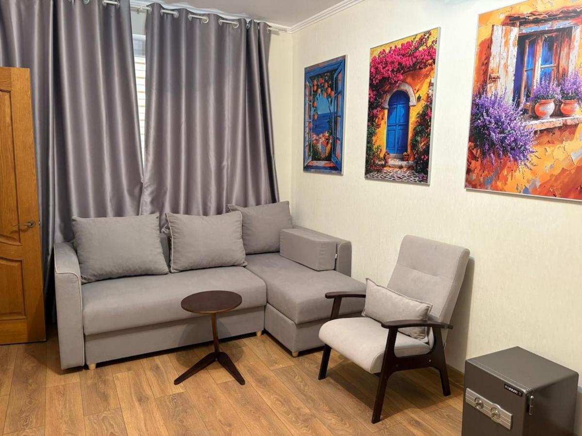 Cozy apartment in the city center - B&B Aktau
