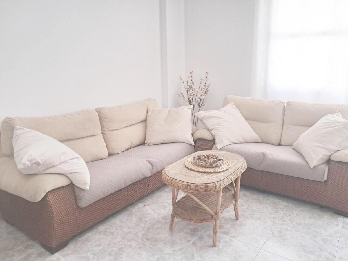 Newly renovated, centric 2 bedrooms apartment near to the beach - by TENERIFEHINTS - Chambres d'hôtes El Médano