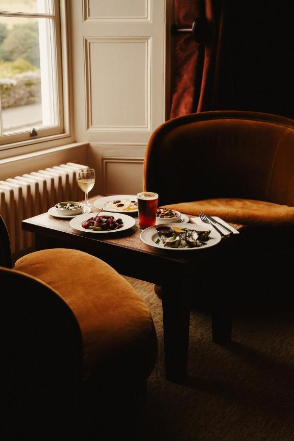 Henry's, 27 The Terrace - B&B St Ives