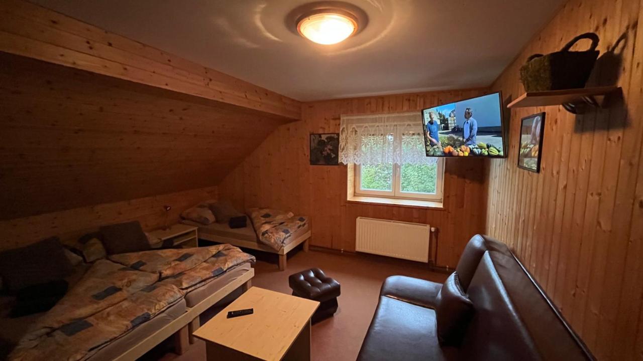 Penzion U Řeky Ostravice - B&B Ostravice
