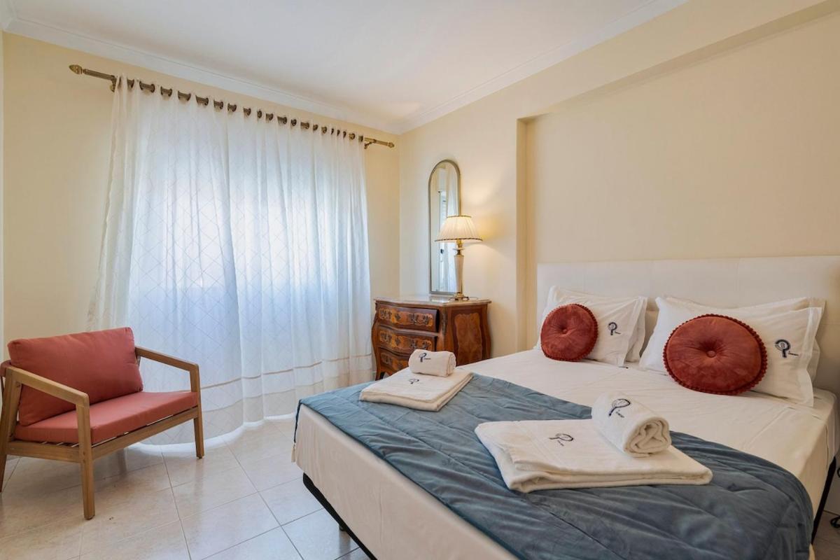 Dufa Typical House - By Y Concept - B&B Setúbal