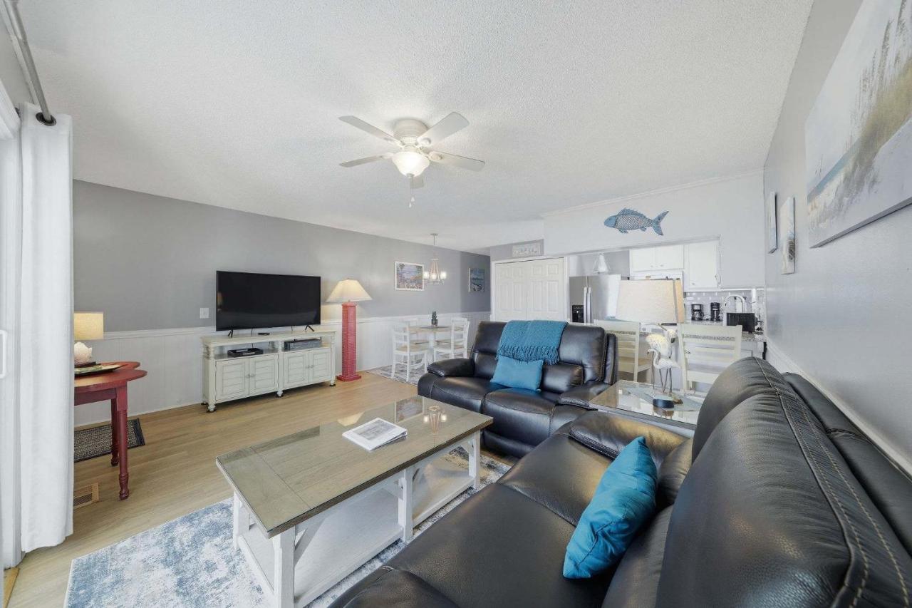 Serenity Now Carolina Beach Ocean Front, great views - B&B Carolina Beach