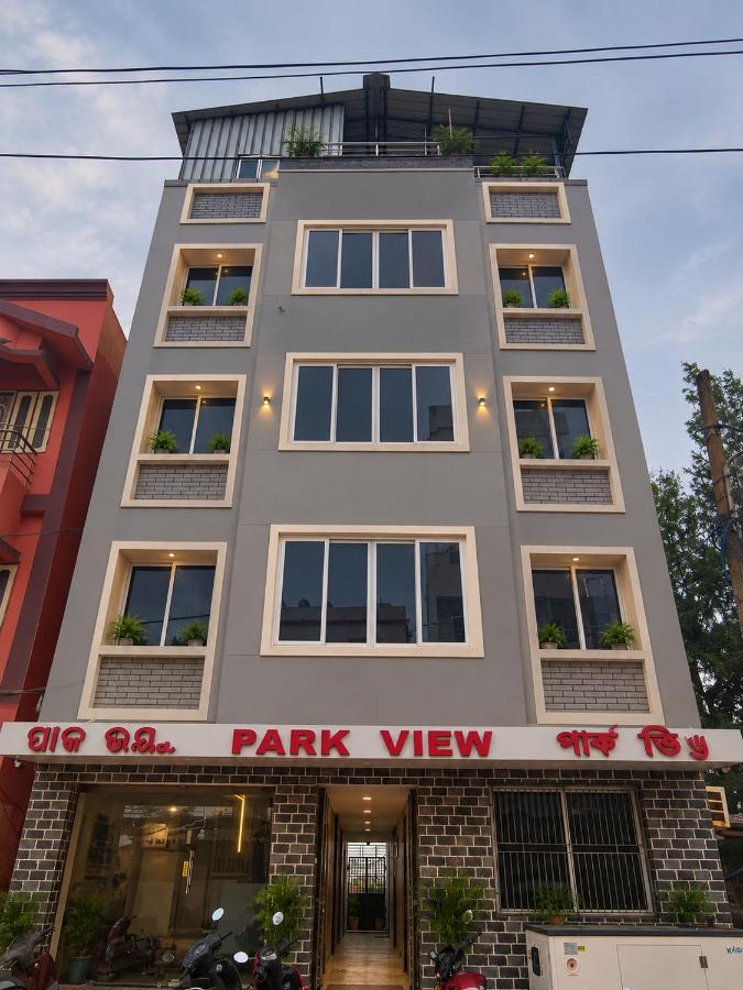 Hotel Park View - Sea Beach Hotel With Restaurant And Parking - Lift Facility - B&B Puri