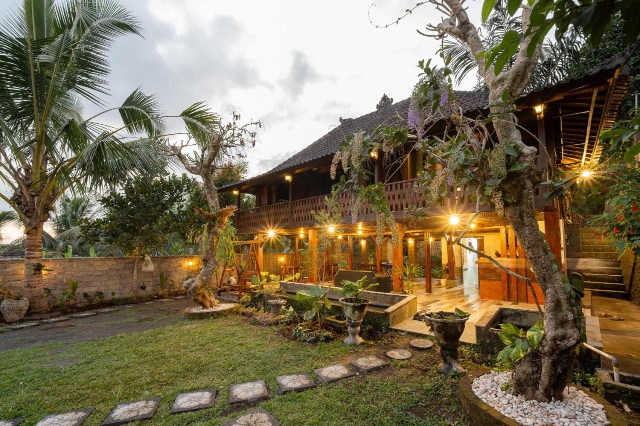 Aron Aron Villa Sidemen - B&B Silebeng
