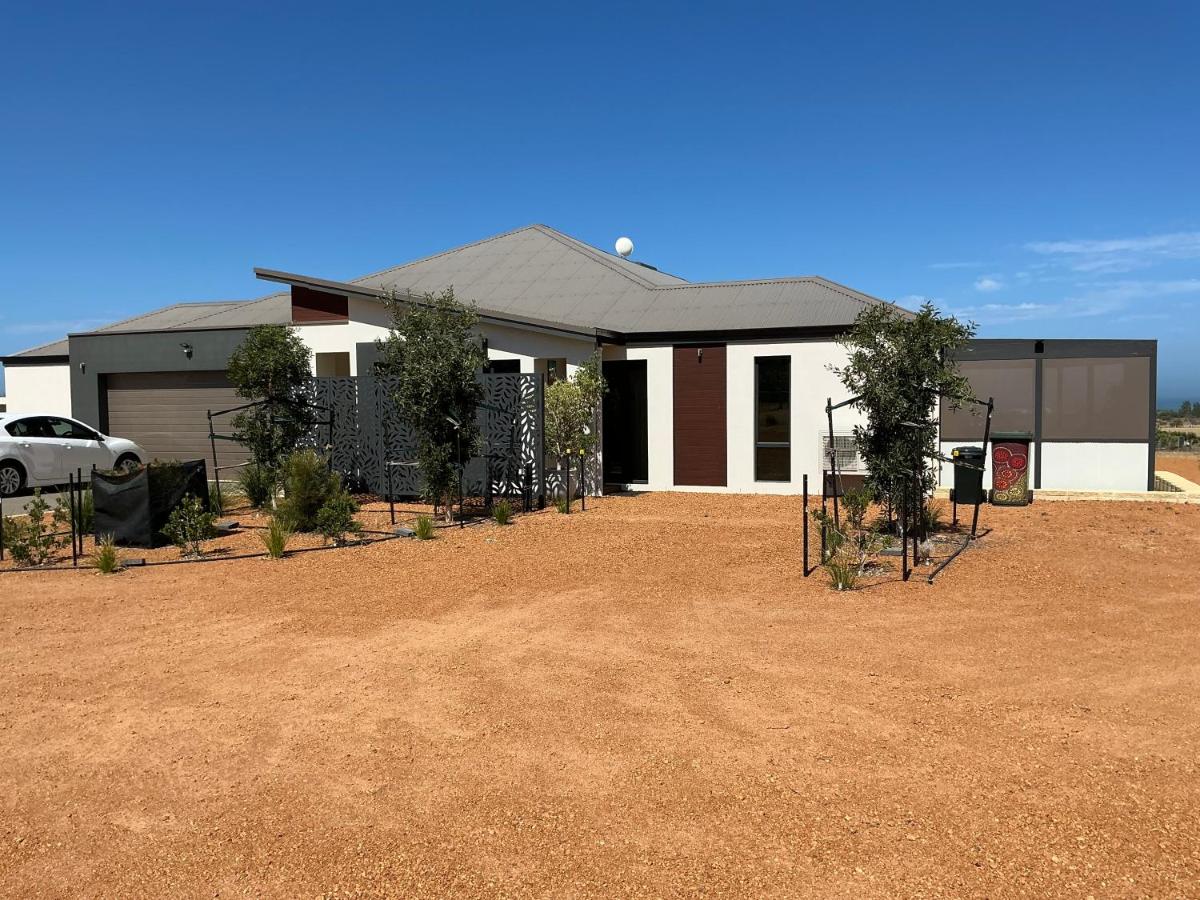 Sunset Haven Self-Contained Apartment - 14 mins to city - Ferienwohnung Geraldton
