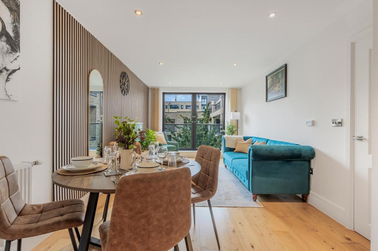 Modern 1BR Flat near Canary Wharf & DLR - B&B London