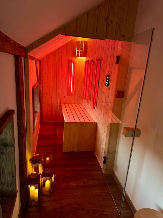 Sowia Kryjówka apartament z sauną - B&B Jugów