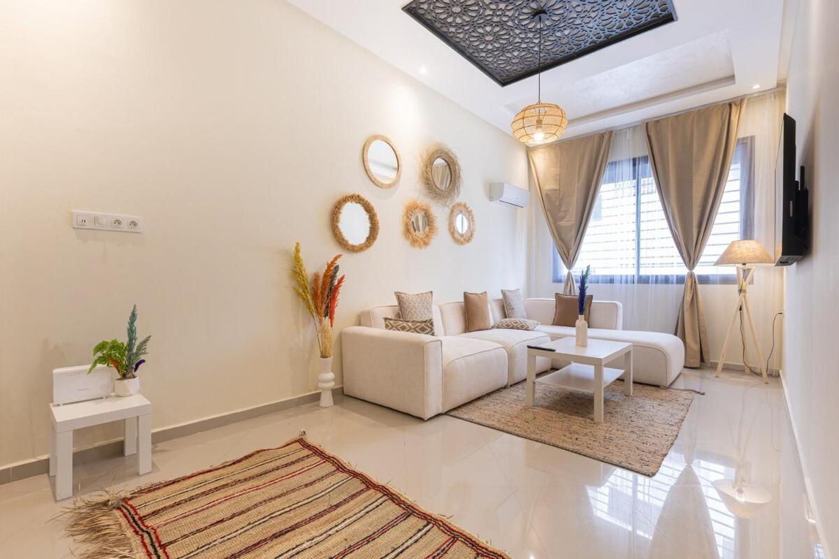 Bright & Trendy APPT Downtown Rabat- by MERAT HOME - B&B Rabat