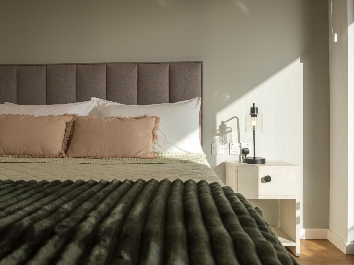 Modern Executive Studio - B&B Gibilterra