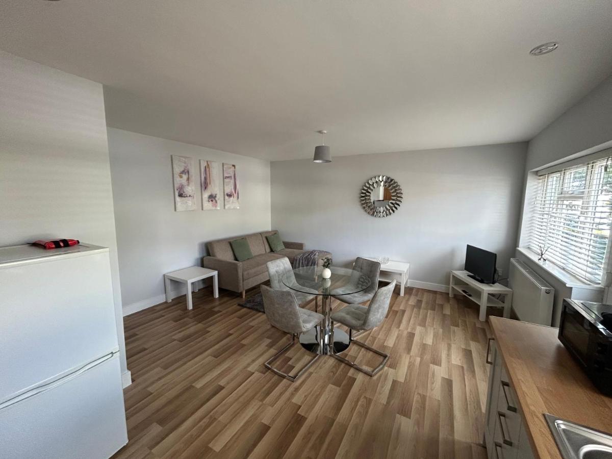 Modern 2 bed flat near North street, Ashton gate - Ferienwohnung Bristol