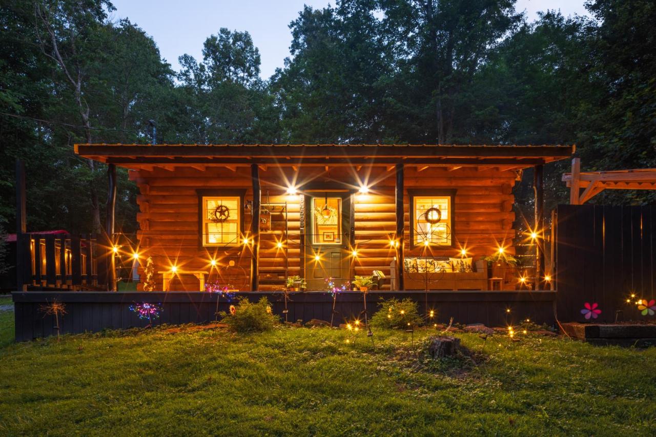 Woodland Twin Ponds Cabin - Bed and Breakfast McArthur