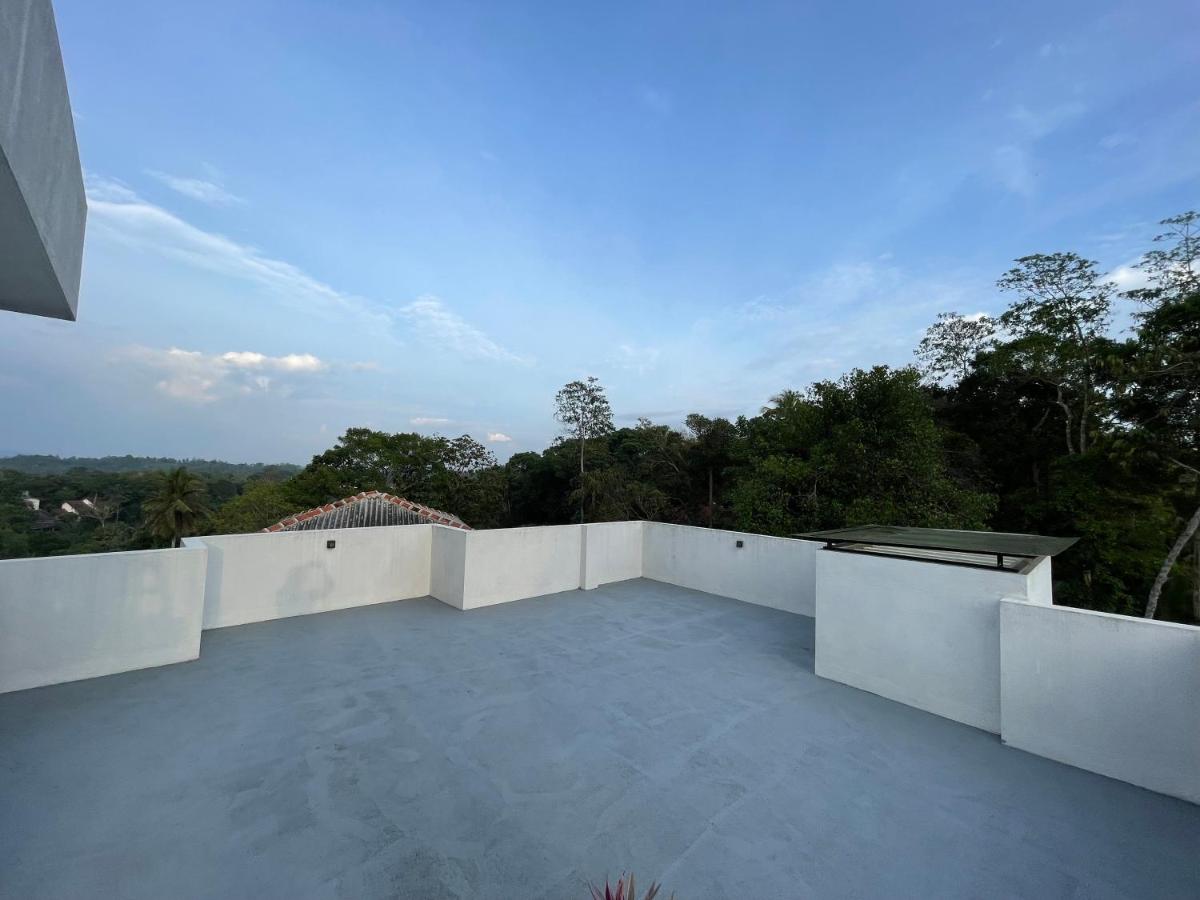 Vera Lanka Luxury Pool Villa - Ferienwohnung Hikkaduwa