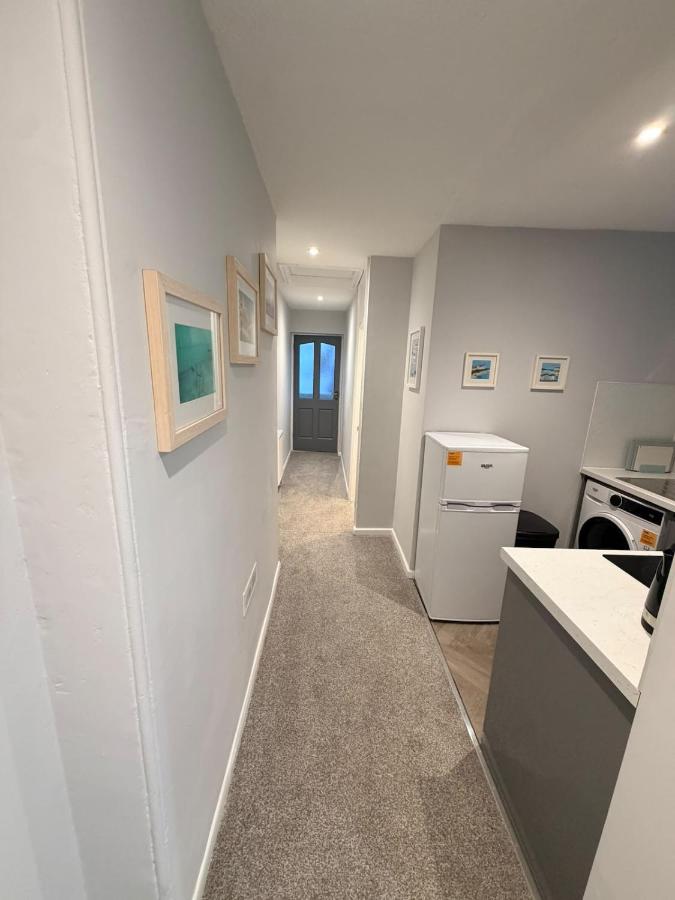Homely Away M1 - B&B Plymouth
