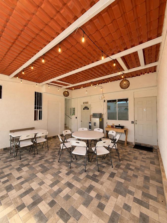 7 Habitaciones tipo Suites Cerca del Poliforum León ideales para Grupos en casa compartida - Chambres d'hôtes El Nido