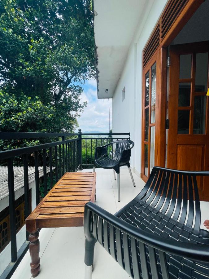 HILLY LADDER Homestay - B&B Kandy