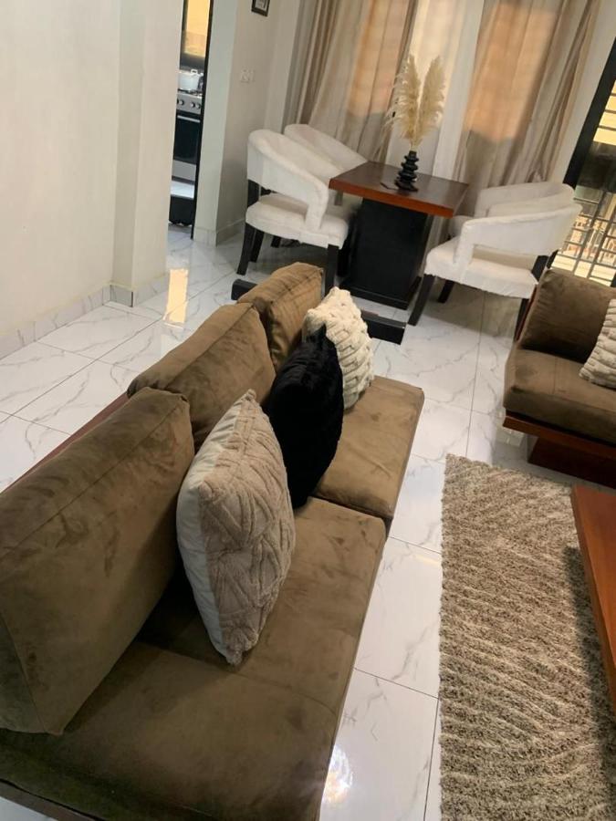 Deluxe Appartement met 2 Slaapkamers en Balkon